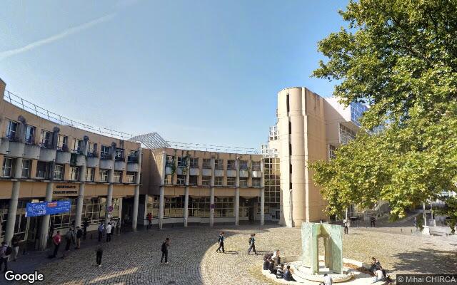 Façade : 1 place de l'Ecole, Lyon