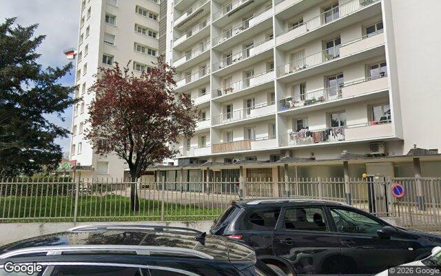 Façade : 99 avenue Jean Mermoz, Lyon