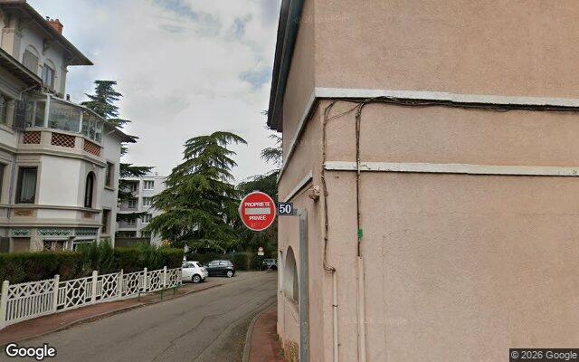 Façade : 50 rue Joliot Curie, Lyon