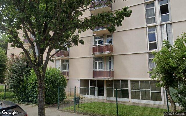 Façade : 220 avenue Barthélémy Buyer, Lyon