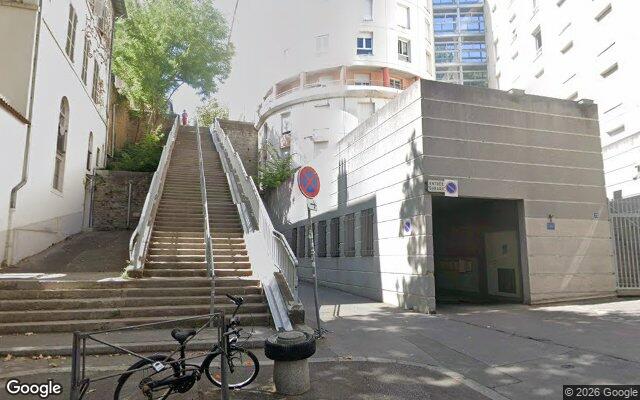 Façade : 73 rue Eugène Pons, Lyon